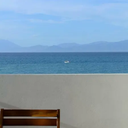 Sunny With Immediate View To The Sea *